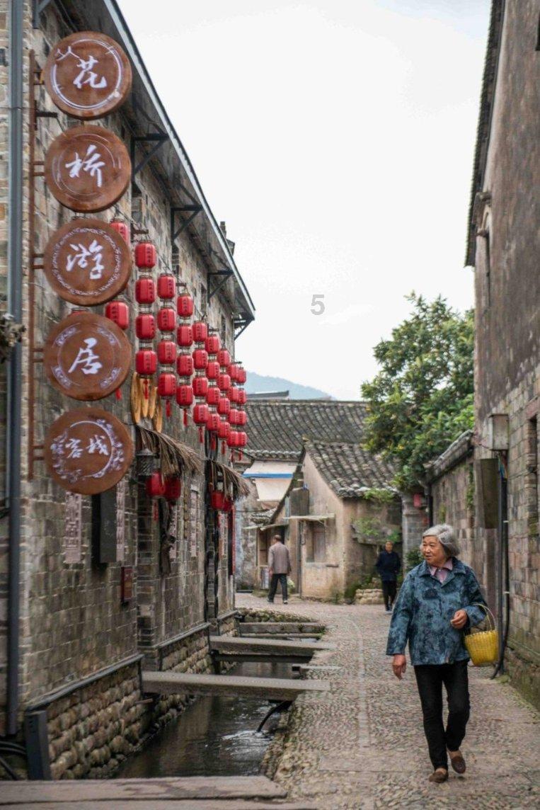 中美高层战略对话的现场翻译走红，国际对话现场翻译有何特点？